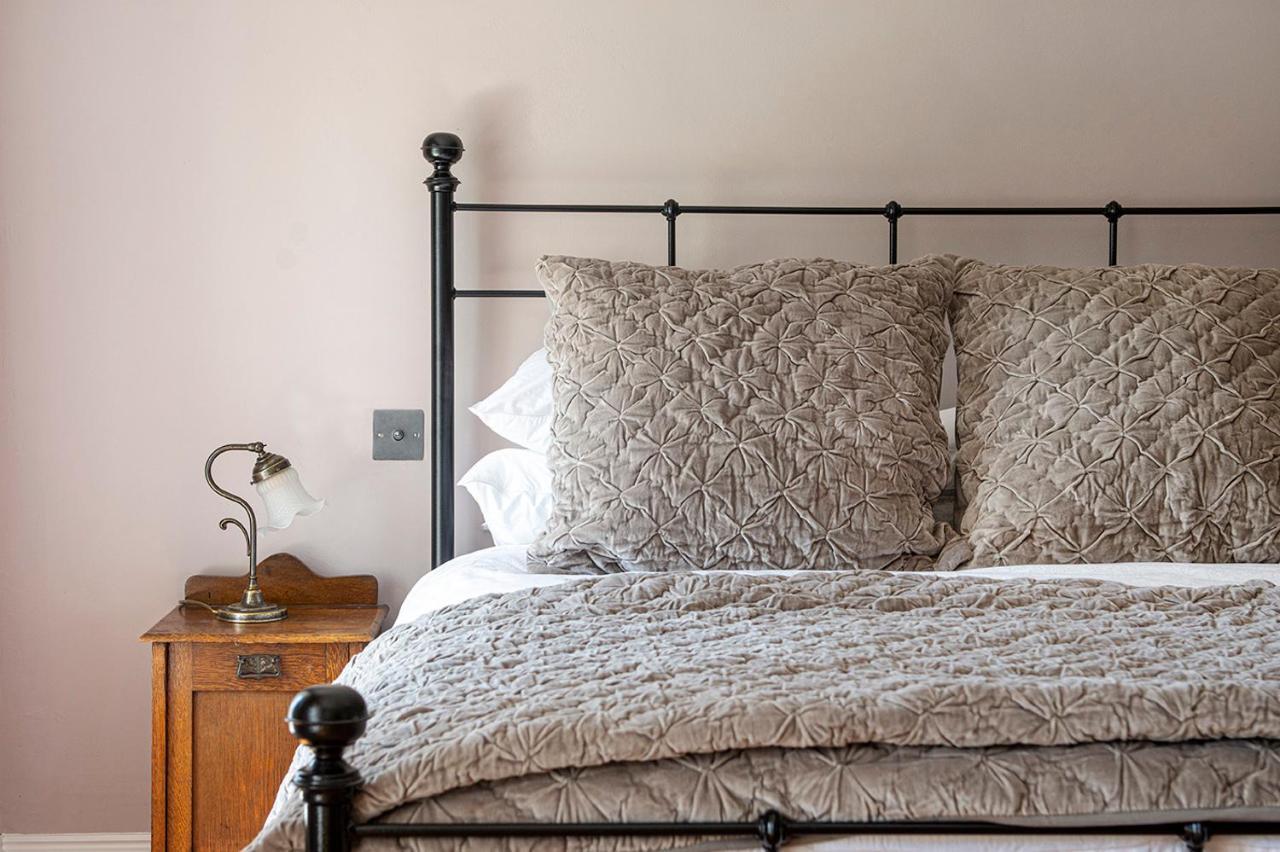 Cusgarne Manor Boutique B&B - Adults Only Truro Luaran gambar